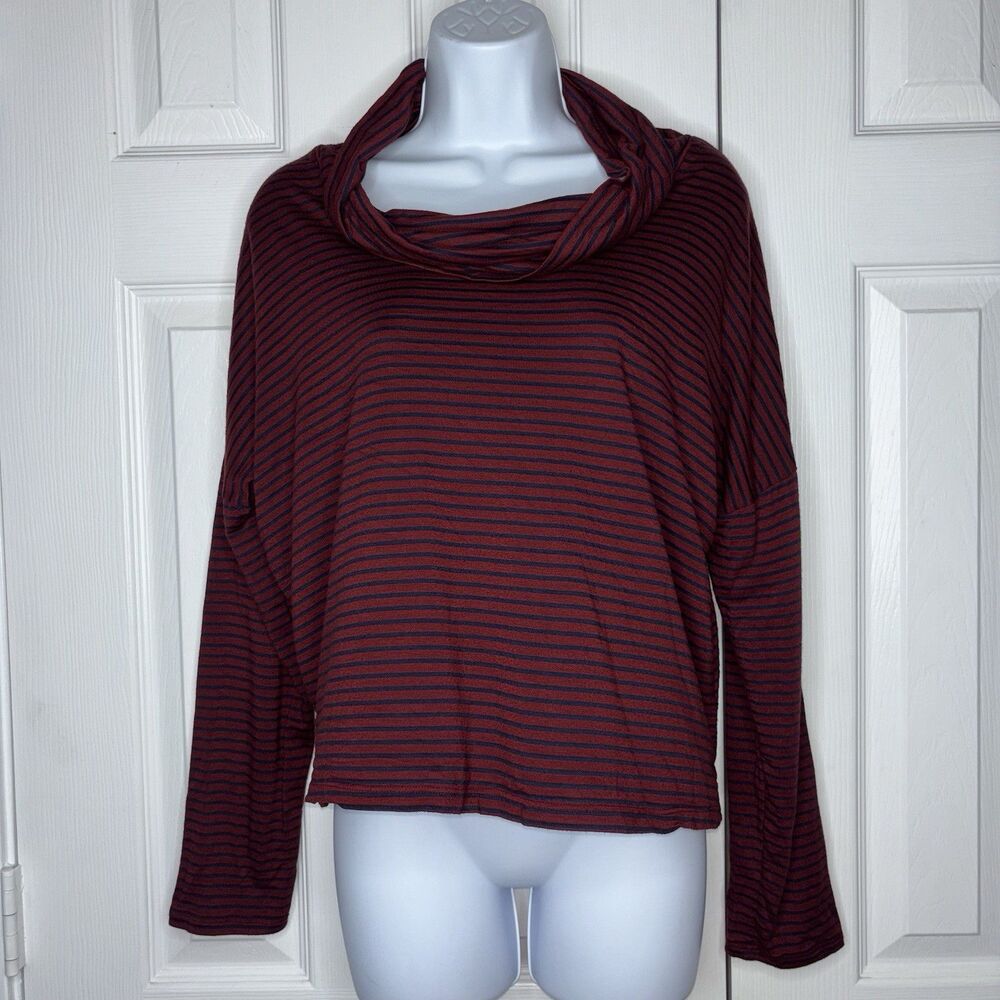 One Clothing Medium Red Navy Striped Cowl Neck Top Bell Sleeve